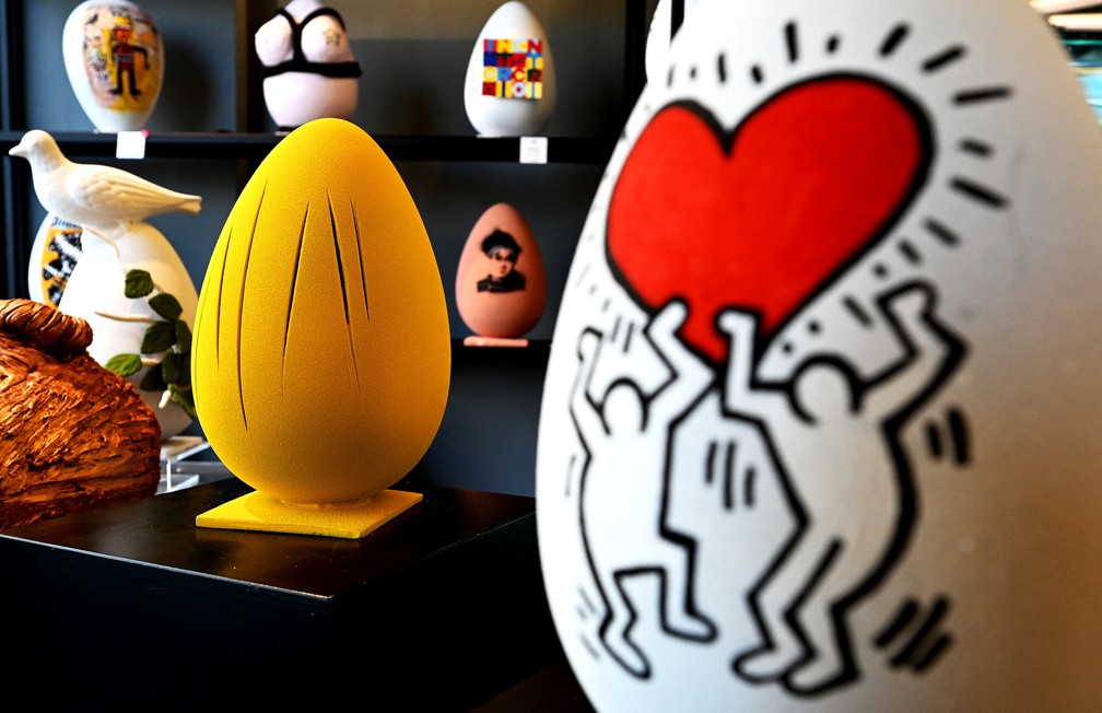 Confeitaria em Roma exibe ovos de Páscoa transformados em obras de arte