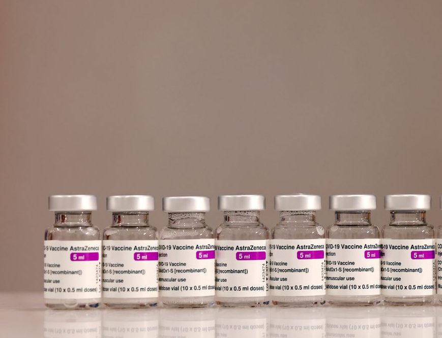 Covax Facility: 220 mil doses de vacinas chegam hoje ao Brasil