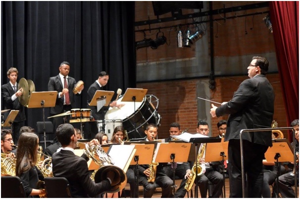 Música e comida, trem bão é coisa boa