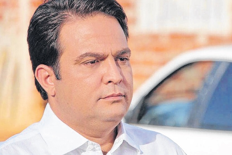Roberto Naves faz prestação de contas aos vereadores