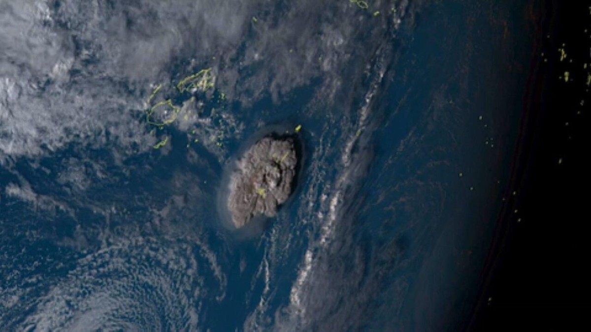 Dois morrem no Peru devido a ondas anormais após erupção de vulcão em Tonga