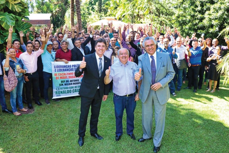 Dr. Antônio leva lideranças de 54 cidades para apoiar Caiado e Wilder