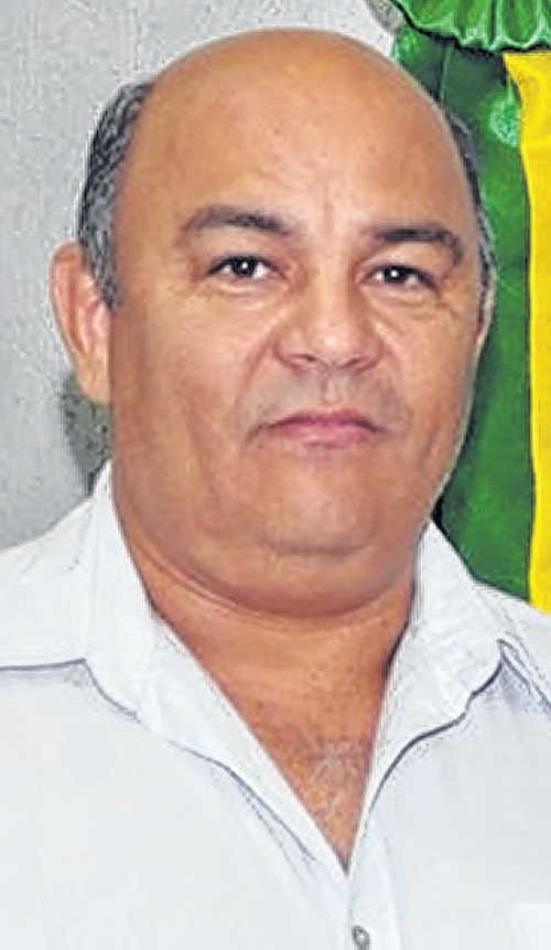 Um nome histórico do MDB declara apoio à pré-candidatura de Ronaldo Caiado