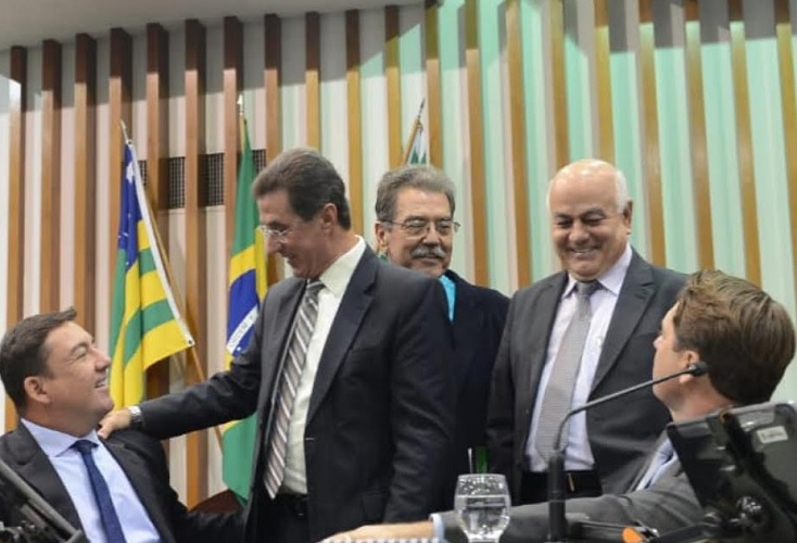 Bem disposto, José Vitti reassume comando da Assembleia Legislativa