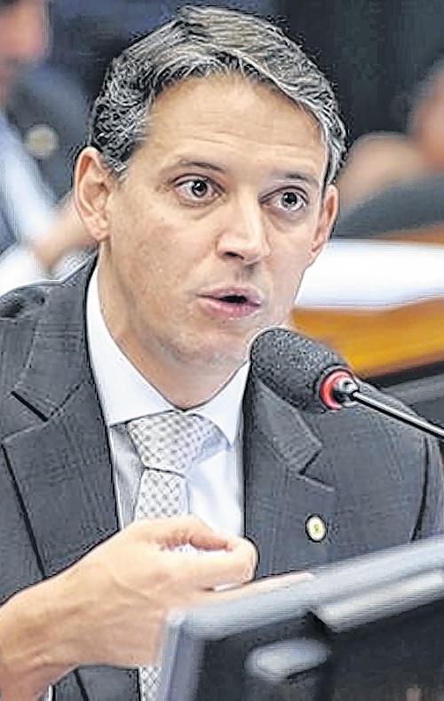 “Atitude de Vilmar atrapalha o partido em Goiás”, diz Thiago