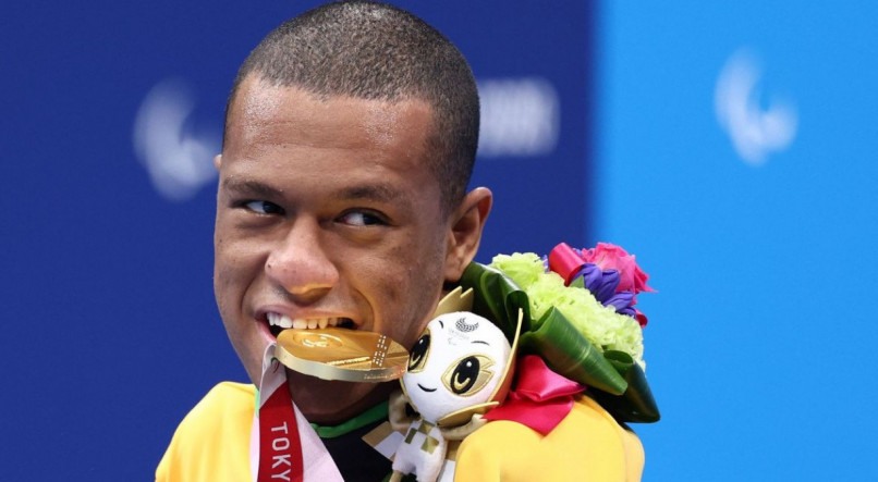 Nadador Gabriel Araújo domina prova e conquista 2º ouro na Paralimpíada