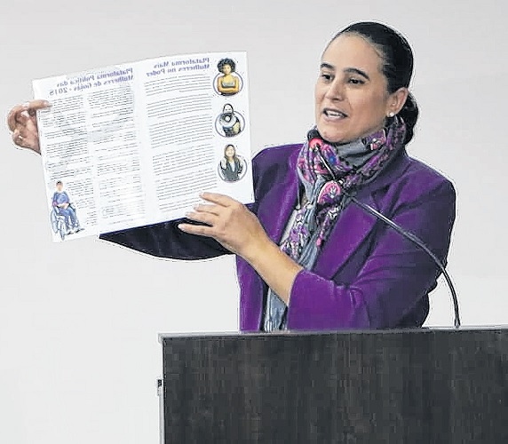 “Pauta de mulheres tem que ser no cotidiano todo dia”, disse Kátia