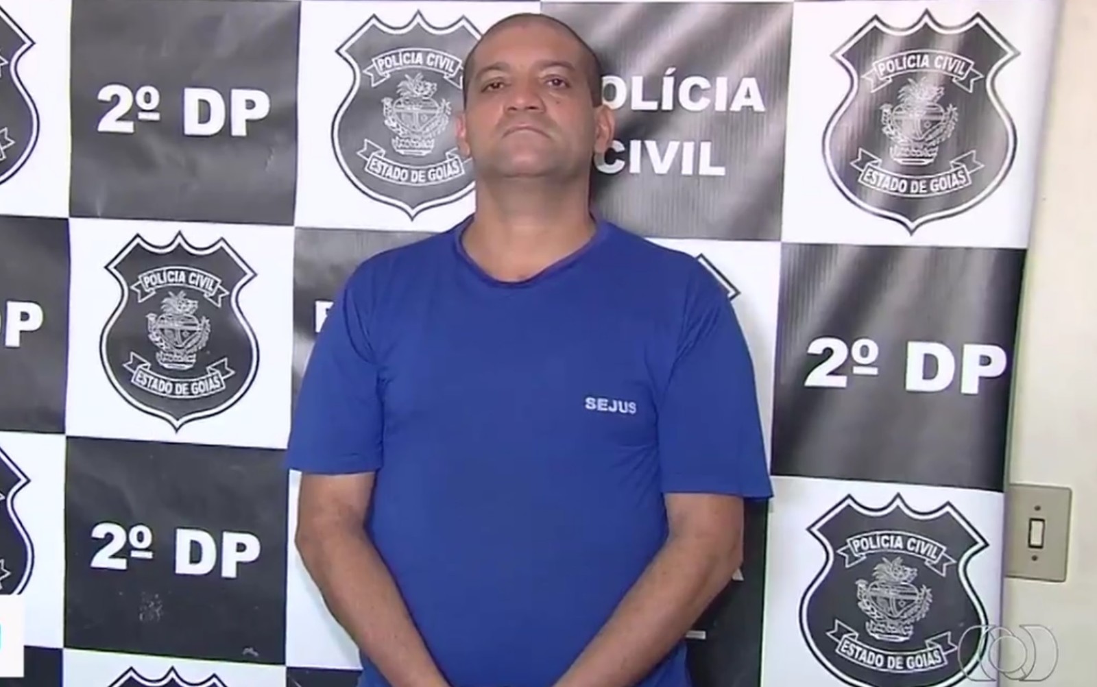 Pastor é preso suspeito de furtar móveis de apartamento de amiga para pagar dívidas de drogas