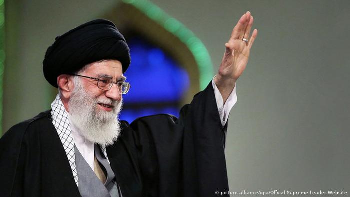 Líder iraniano critica EUA em meio a impasse nas negociações por acordo nuclear