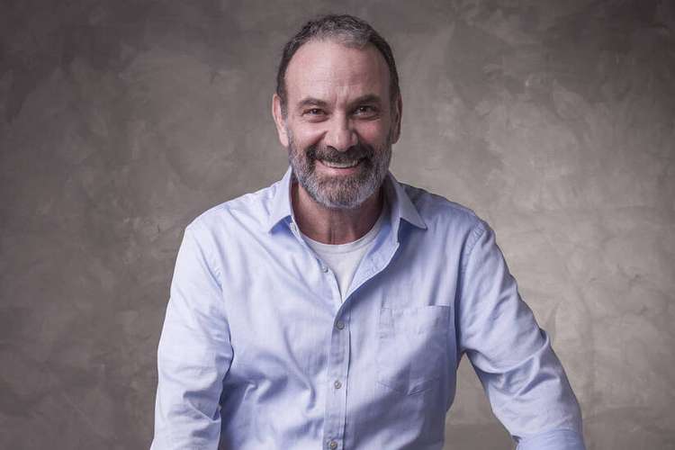 Marco Ricca recebe alta hospitalar