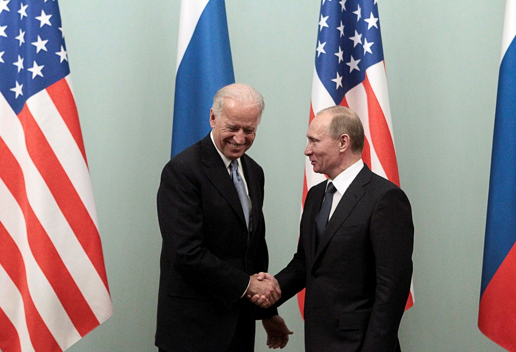 Rússia diz que ainda não há plano concreto de reunião entre Putin e Biden