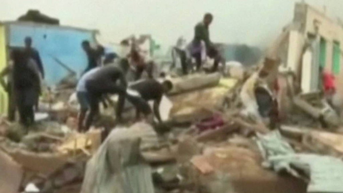 Explosão deixa ao menos 20 mortos e 600 feridos na Guiné Equatorial