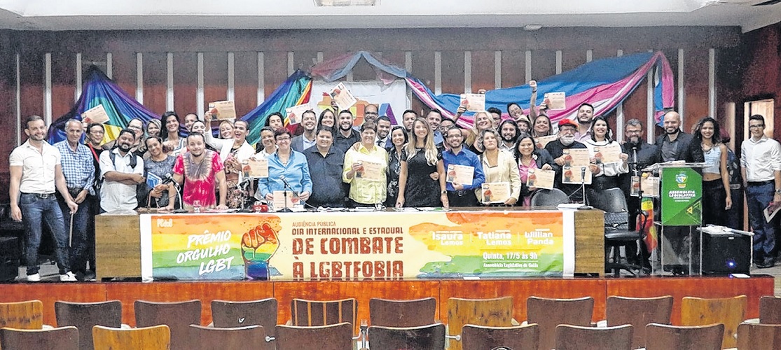 Assembleia realiza audiência e entrega prêmios