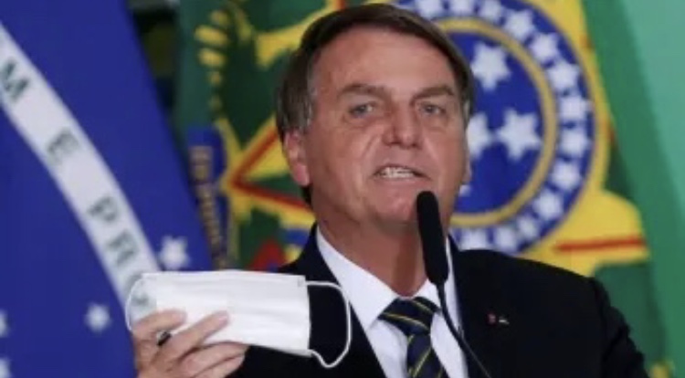 Bolsonaro insulta jornalista após ser questionado sobre Covaxin