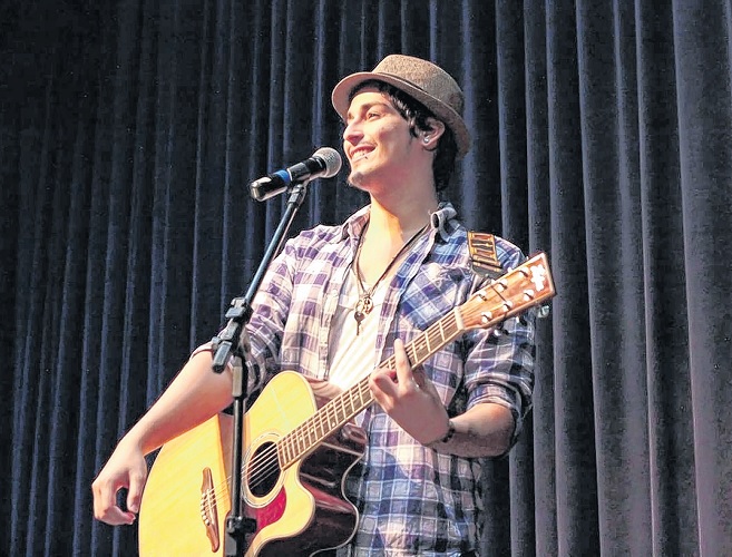 Diego Falk leva rock, reggae e MPB para o Lowbrow