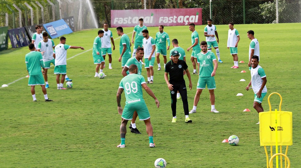 Goiás terá mudanças para duelo contra o Ceará
