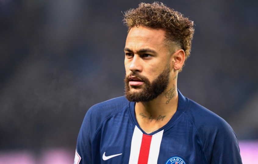 Neymar está com a Covid-19, diz jornal francês