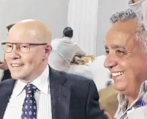 Demóstenes recebe apoio do prefeito de Senador Canedo