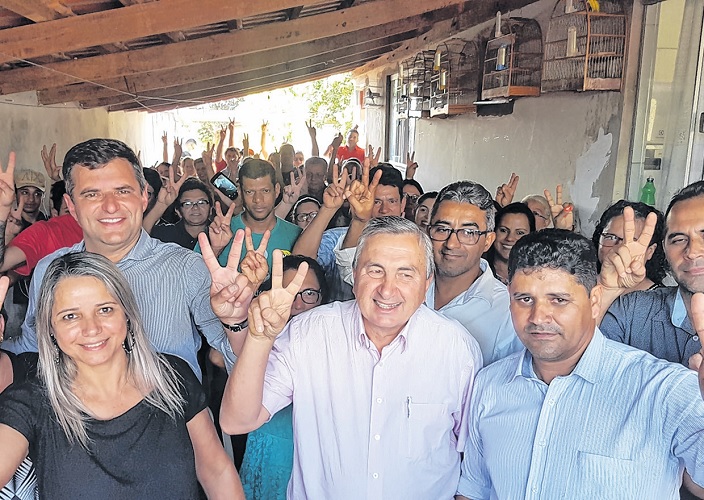 Marcos Abrão percorre 21 cidades em busca da reeleição