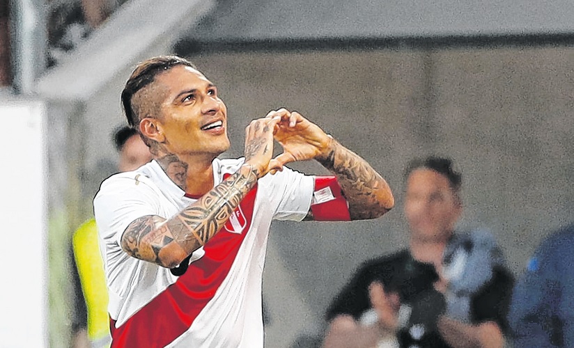 Liberado, Guerrero marca dois contra a Arábia Saudita