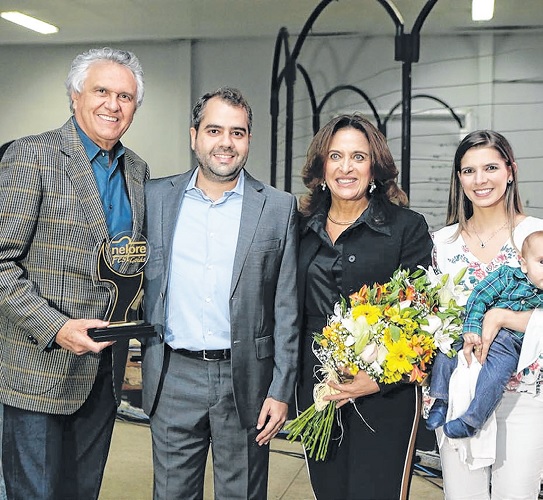 Caiado recebe homenagem “personalidade do ano”