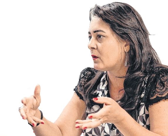 “A sociedade não quer discutir aborto”