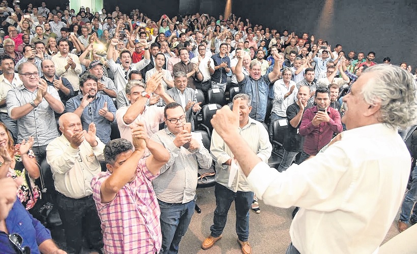 Caiado: “Quando o político é honesto, o dinheiro rende e as obras acontecem”