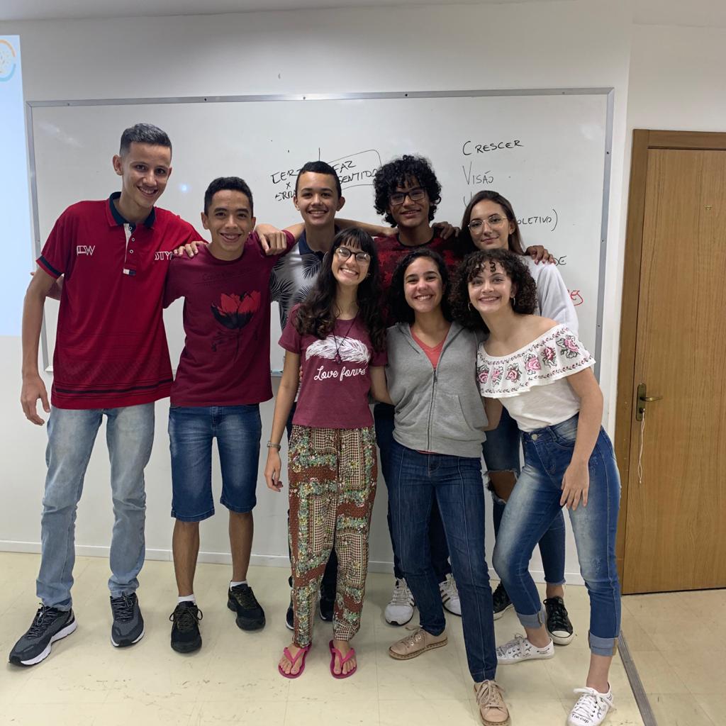Últimos dias: estudantes goianos de baixa renda podem concorrer a bolsas de estudo para o ensino médio