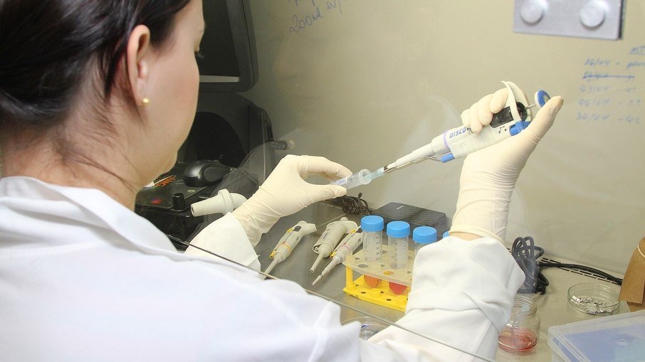 Moderna começa testes de vacina contra a AIDS