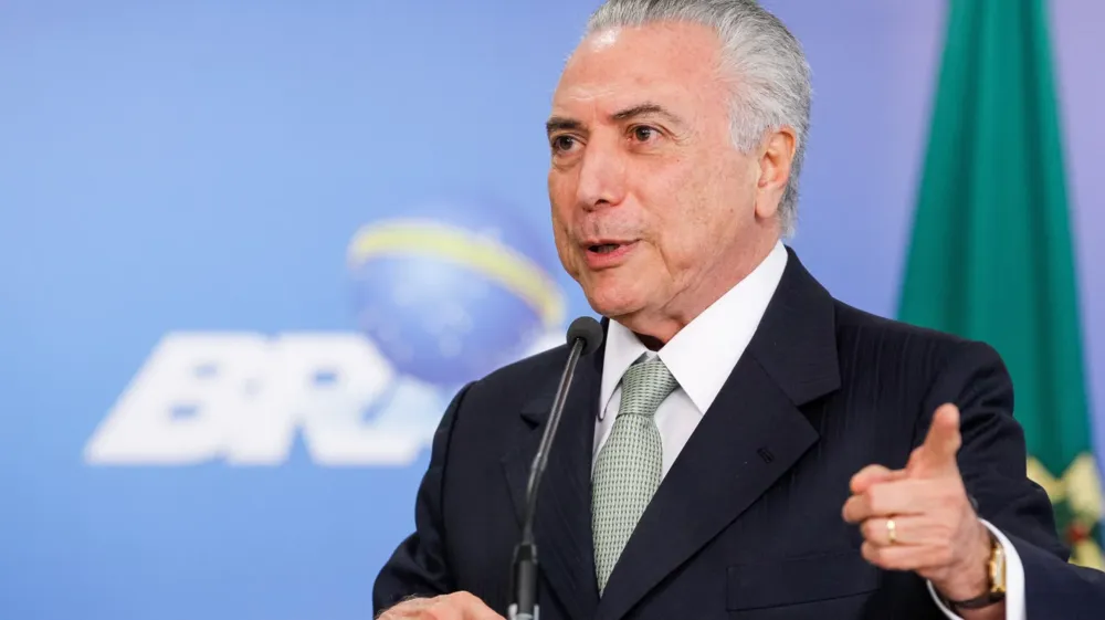 Temer decide pela neutralidade na disputa à Presidência em 2º turno