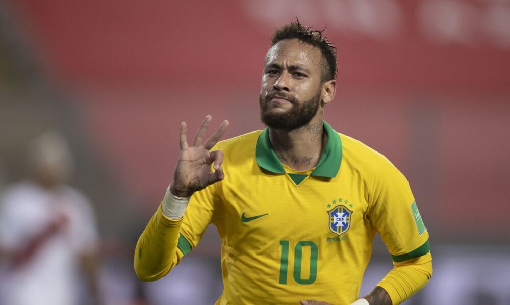 Neymar vai a tribunal, mas é dispensado do 1º dia de julgamento por corrupção