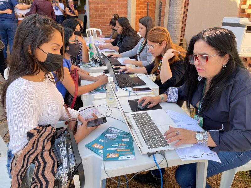 Feirão oferta 10 mil vagas de trabalho e cursos profissionalizantes