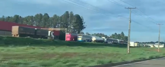 Governo define plano de operação para liberar as rodovias em Goiás