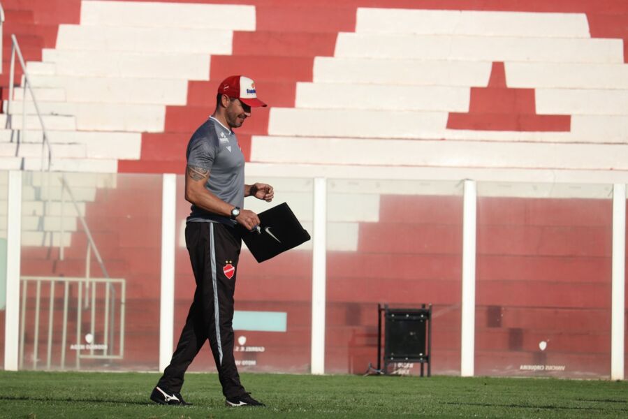Vila Nova recebe o Sport pela última rodada da Série B