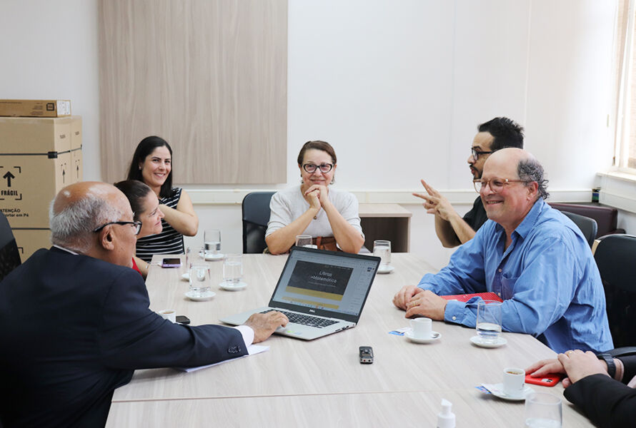Projeto da Unicamp busca aumentar vocabulário de matemática em Libras