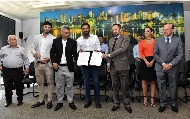 Lei atualiza plano de carreira de servidores