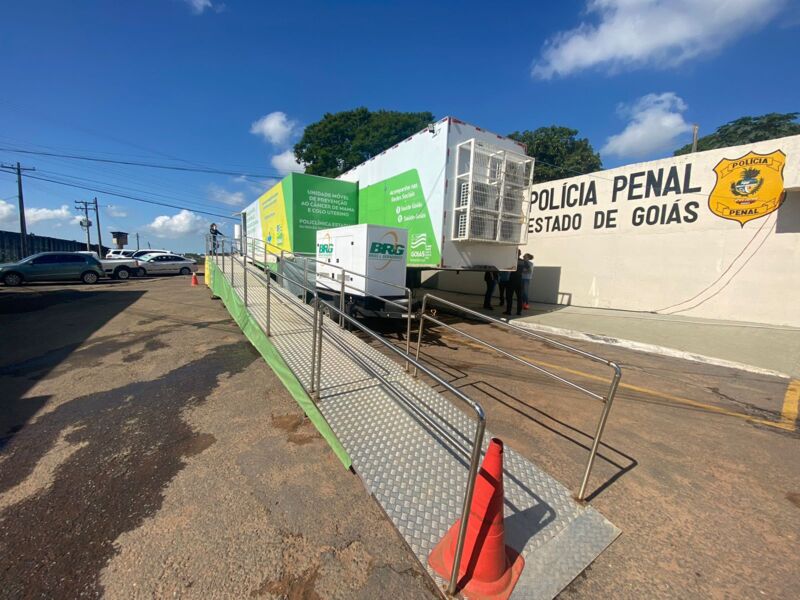 Carreta da prevenção atende detentas do Complexo Prisional de Aparecida de Goiânia