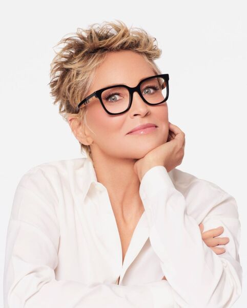 Sharon Stone diz que luta contra Aids 'destruiu' sua carreira