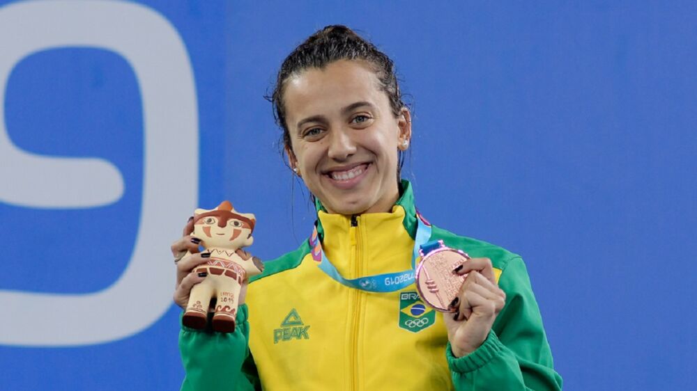 Com 10 pódios em Pan-Americanos, Larissa Oliveira revela aposentadoria da natação