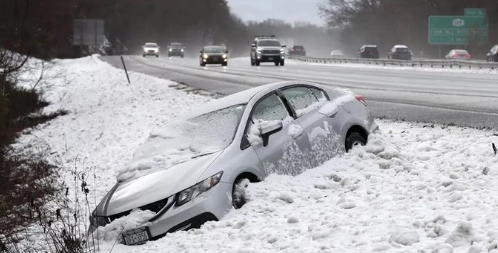 Tempestade de inverno na Califórnia fecha rodovias e autoridades emitem alertas