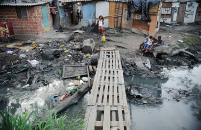 Apenas 85,7% dos municípios brasileiros tem coleta de esgoto