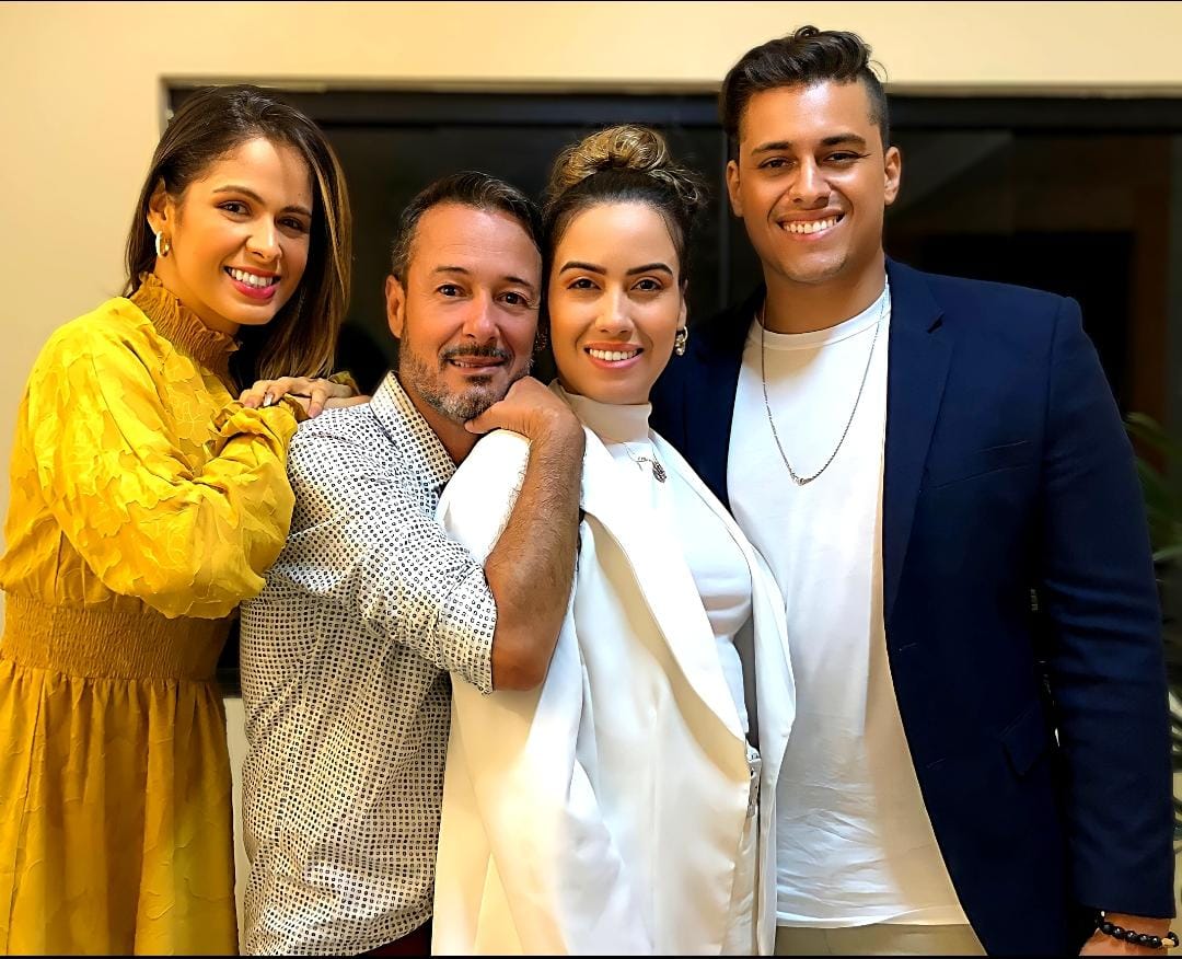 Izabella Vitória passa réveillon com Garcia Netto, dono da Central