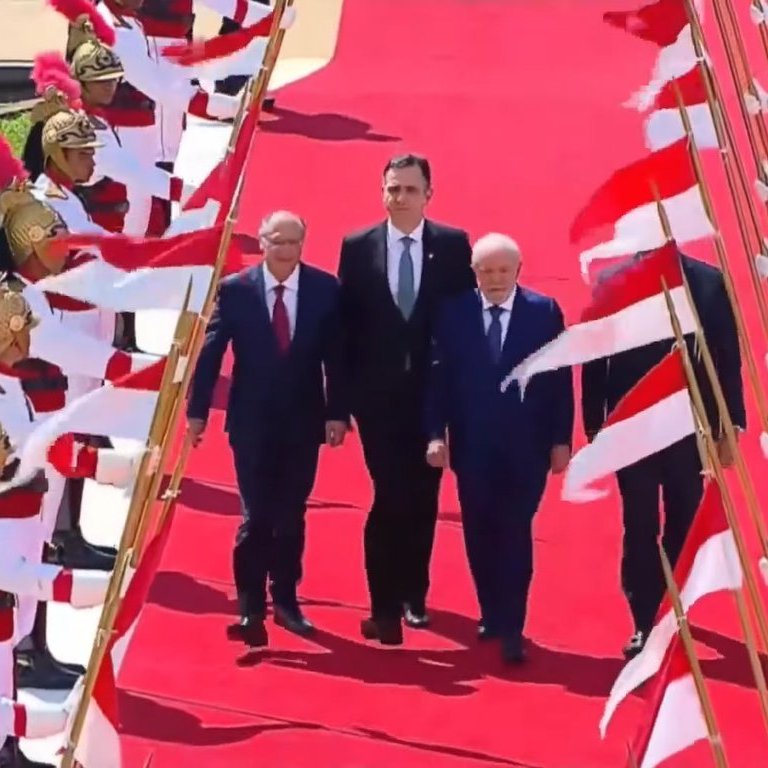 Lula e Alckmin são recebidos por presidentes da Câmara e do Senado