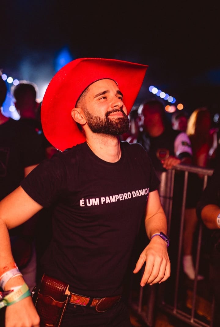 Odorico Reis o agrogay mais amado do Brasil