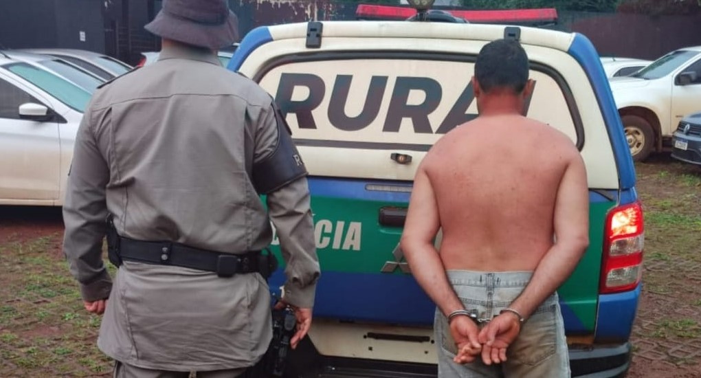 Homem é preso por violência doméstica e ameaça em Serranópolis