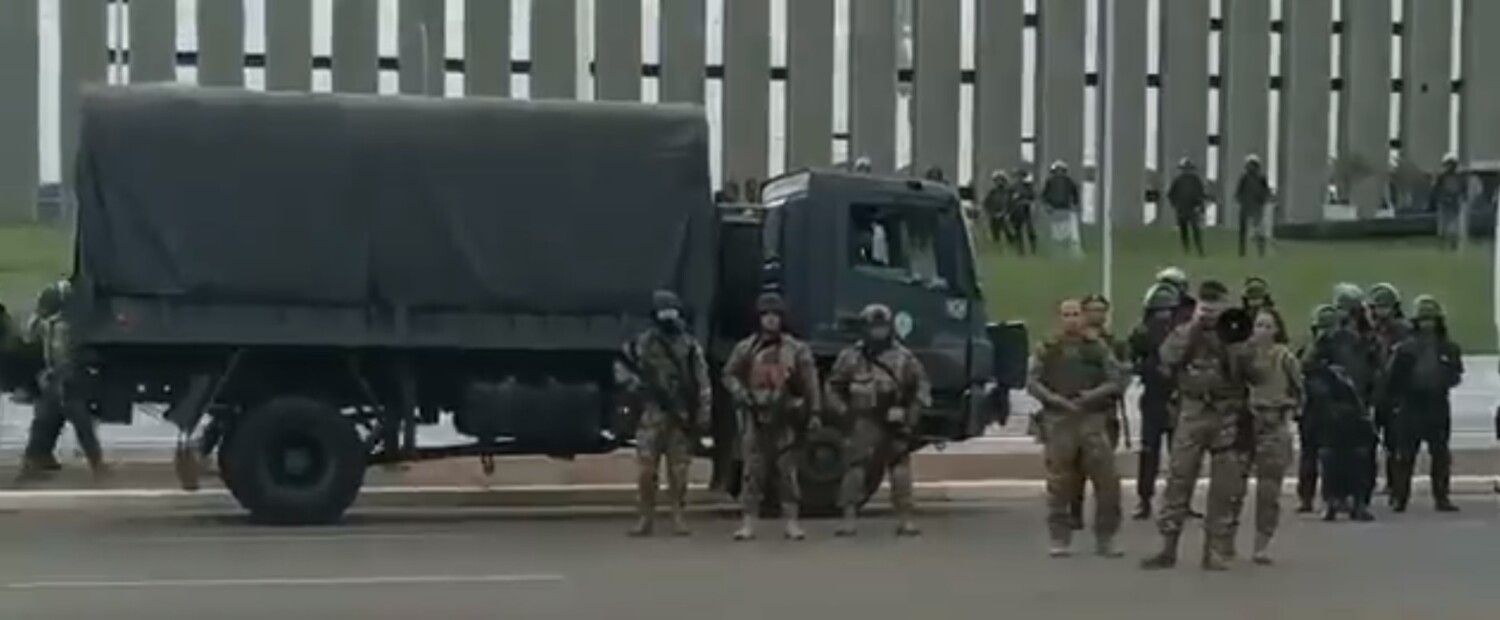 Acampamento Bolsonarista em frente ao QG do exército é desmontado