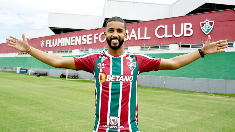 Flu anuncia Jorge para resolver problema da lateral: ‘Buscar o melhor’