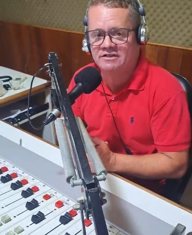 Dude Bill, o radialista de sucesso em Goiás