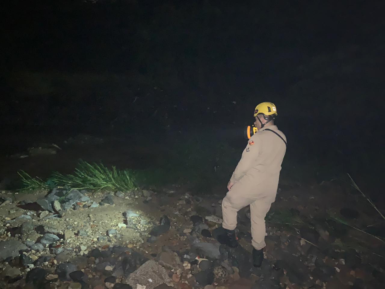 Encontrado corpo do motociclista que foi arrastado pela enxurrada