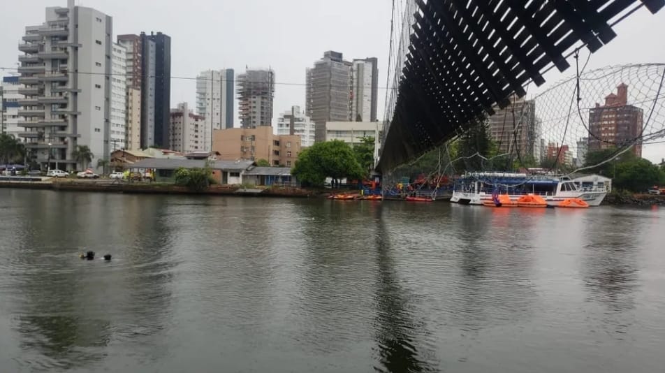 Corpo de jovem que desapareceu após queda de ponte é encontrado